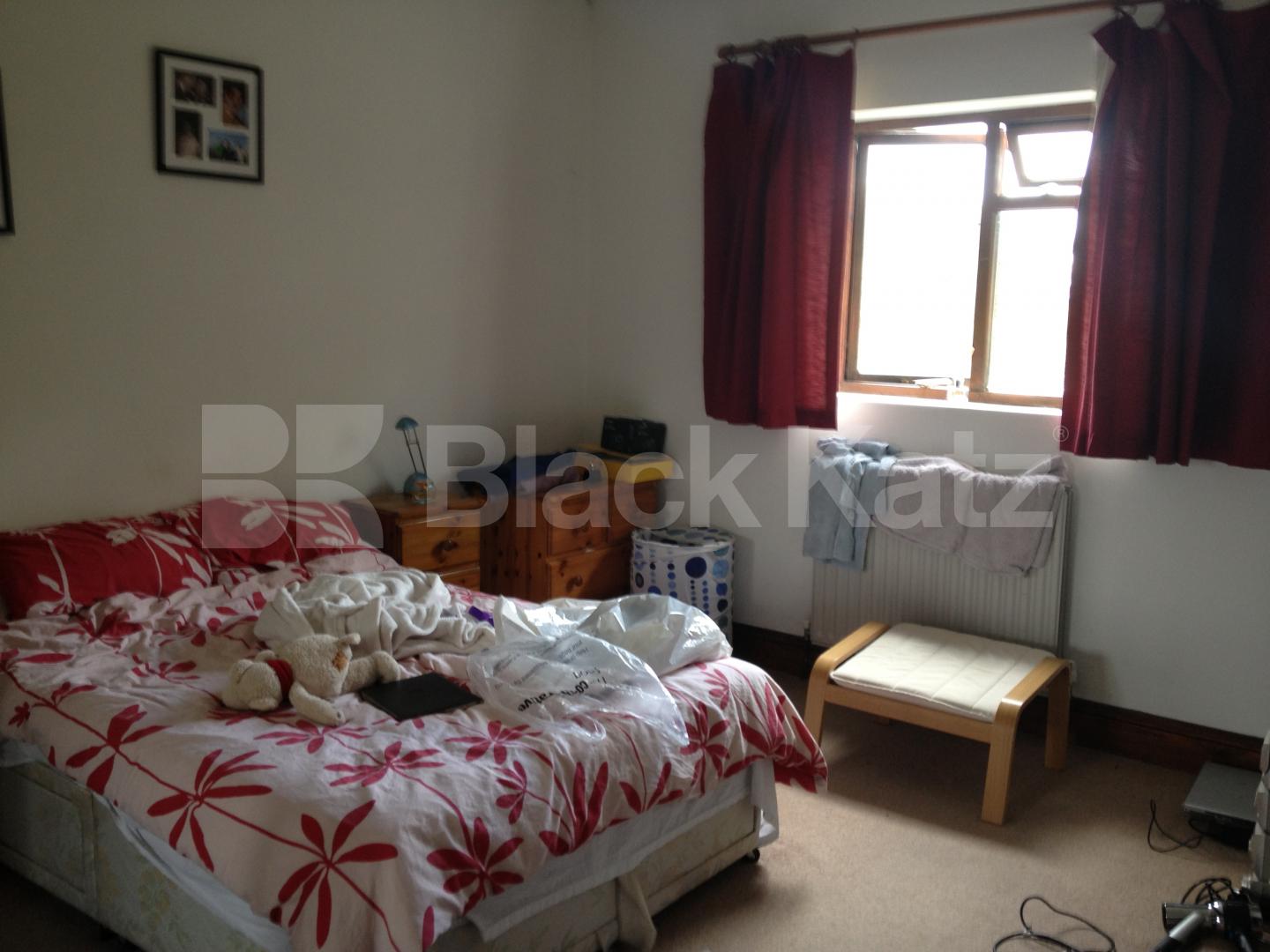 			NEW INSTRUCTION, 3 Bedroom, 1 bath, 1 reception Flat			 Hamilton Road , Ealing Broadway